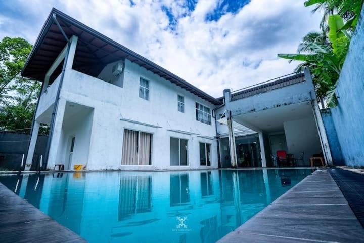 Villa 38 Падукка Экстерьер фото